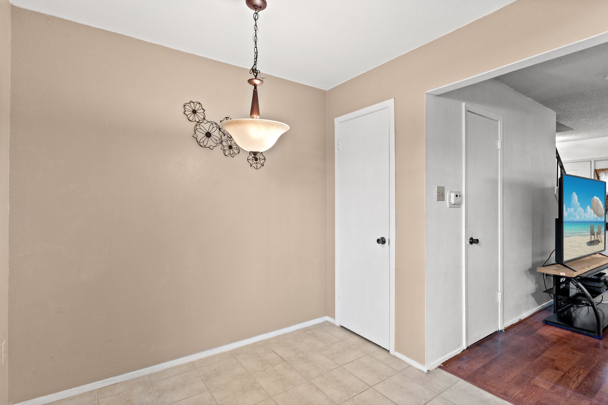 8400 Jamestown Dr, Austin, TX 78758, USA Photo 6