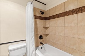 8400 Jamestown Dr, Austin, TX 78758, USA Photo 26