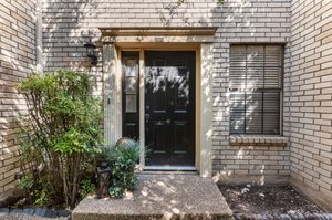 8400 Jamestown Dr, Austin, TX 78758, USA Photo 3