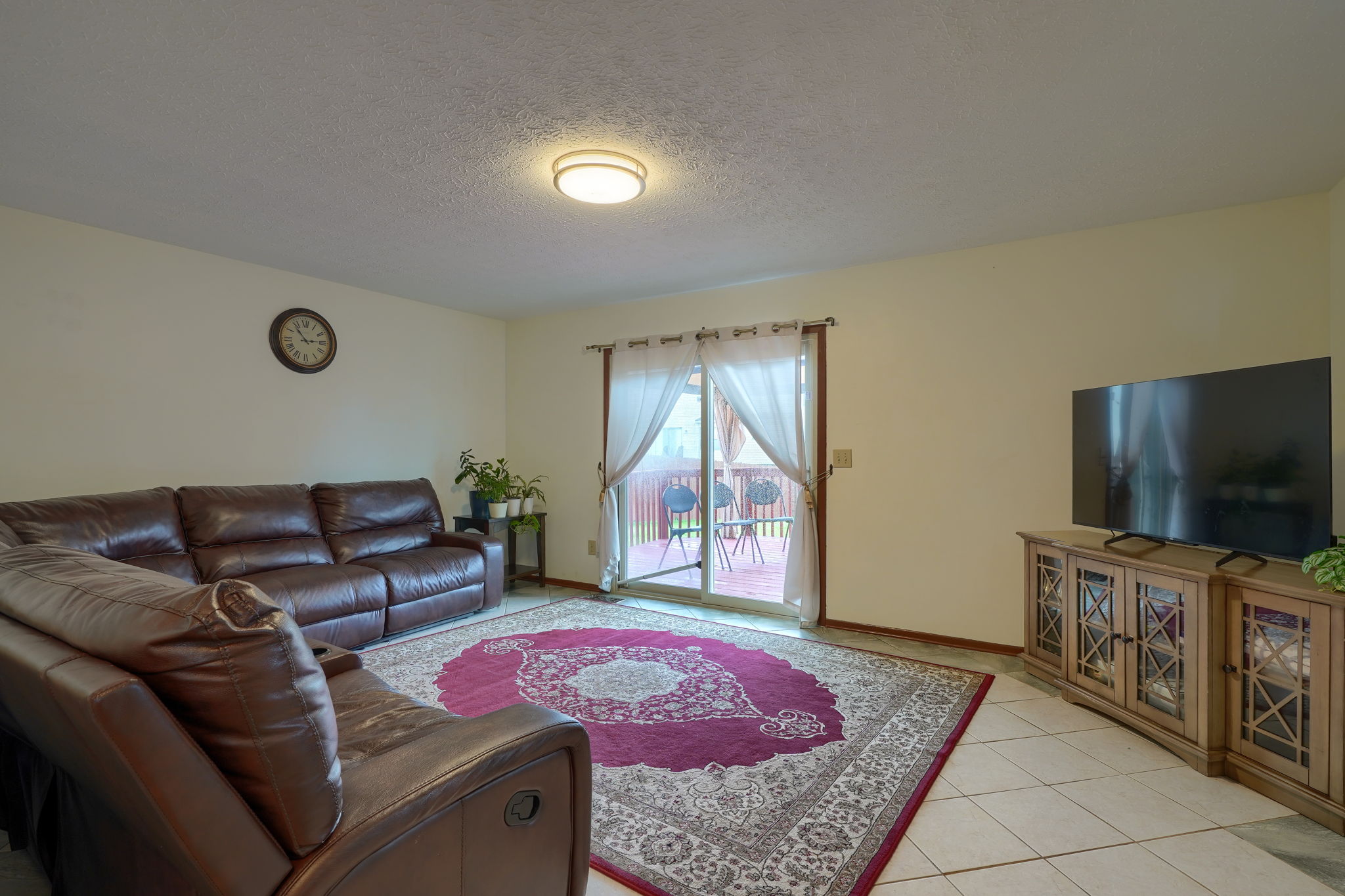 8401 Priestley Dr (3)