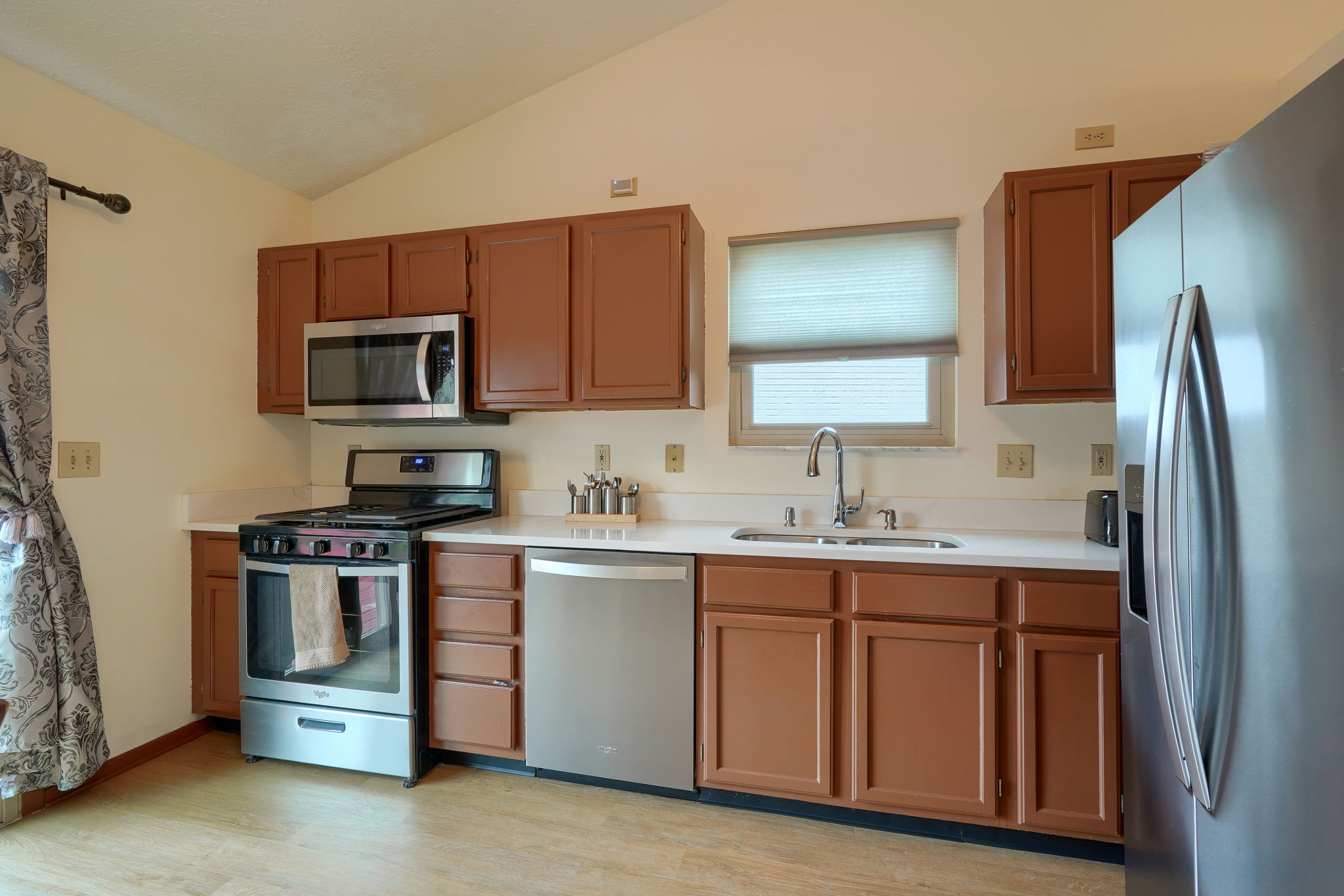 8401 Priestley Dr (18)