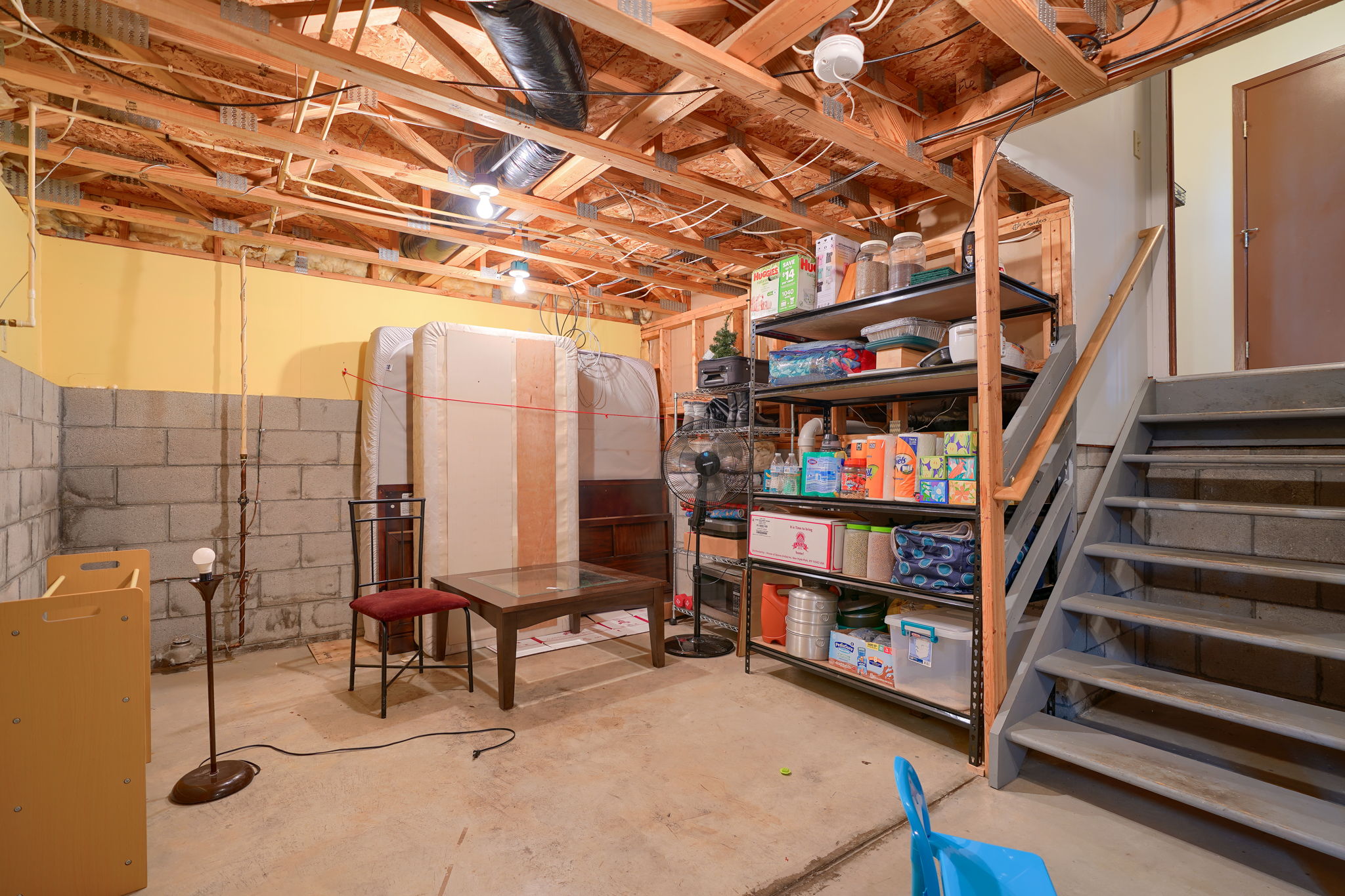 8401 Priestley Dr (28)