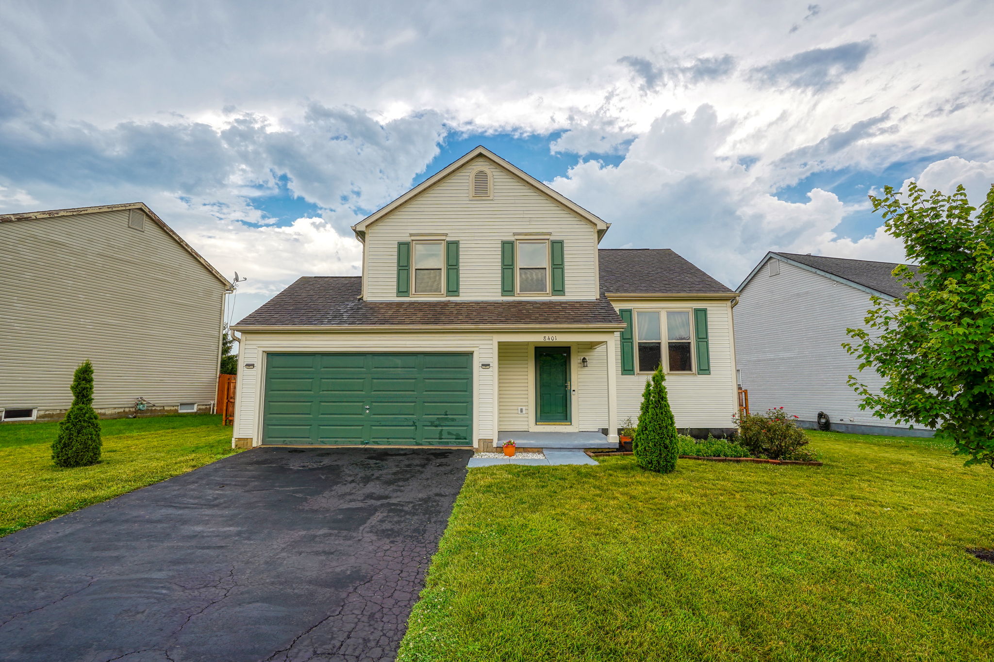 8401 Priestley Dr (32)