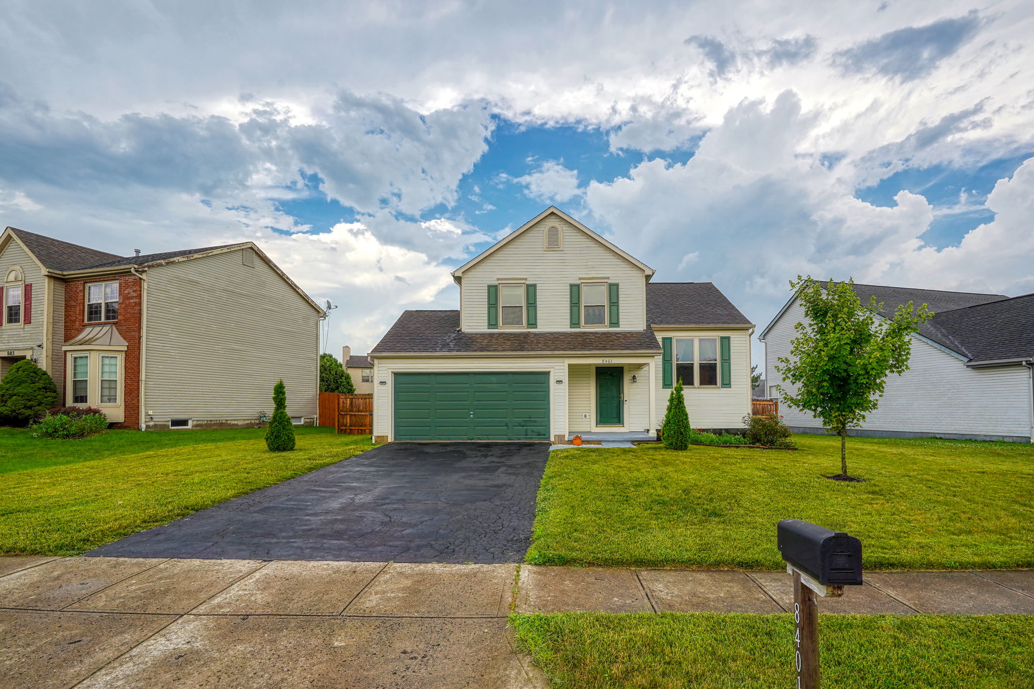 8401 Priestley Dr (33)