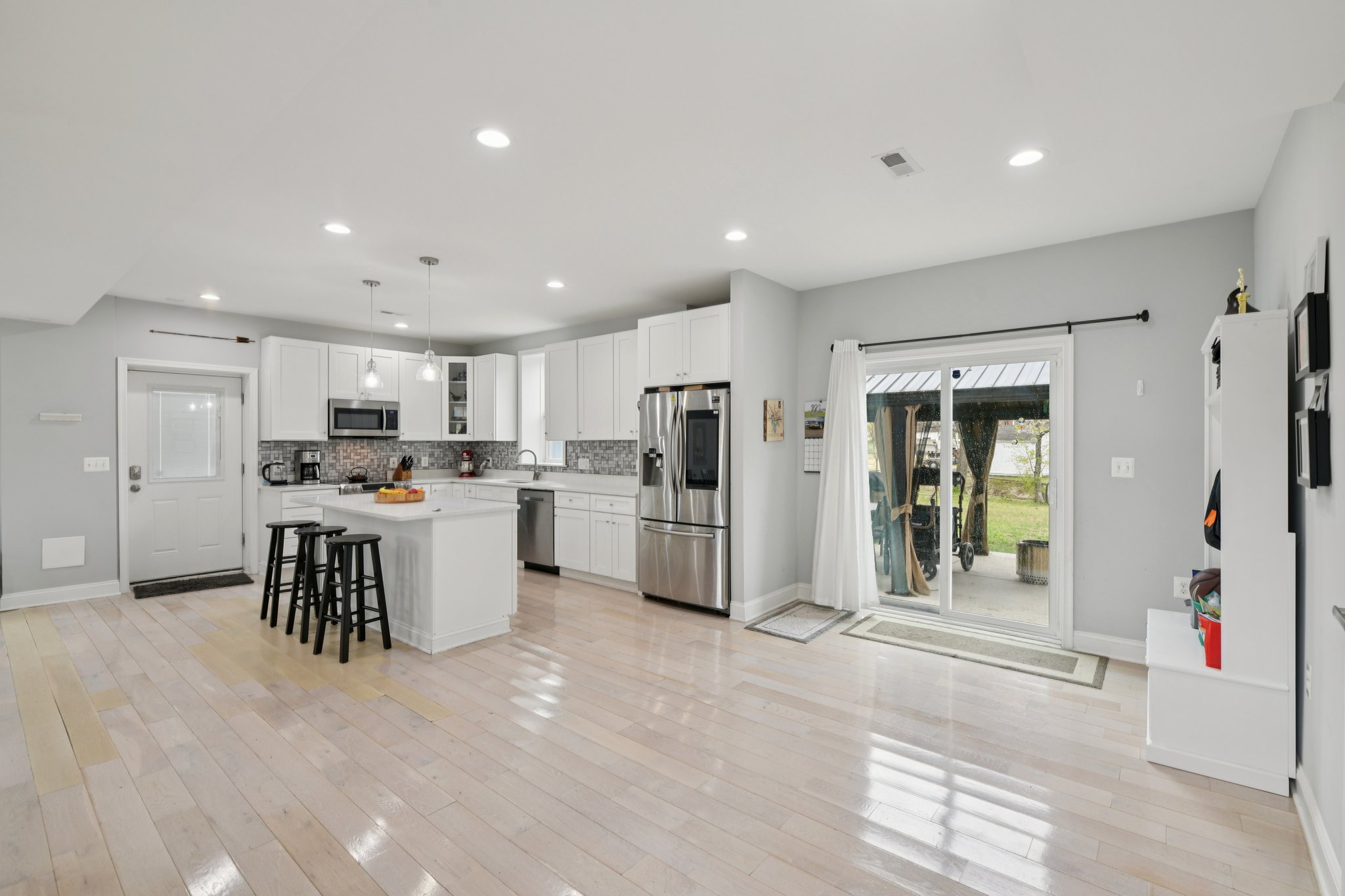 Rockwell Dr-S3103-013.jpg