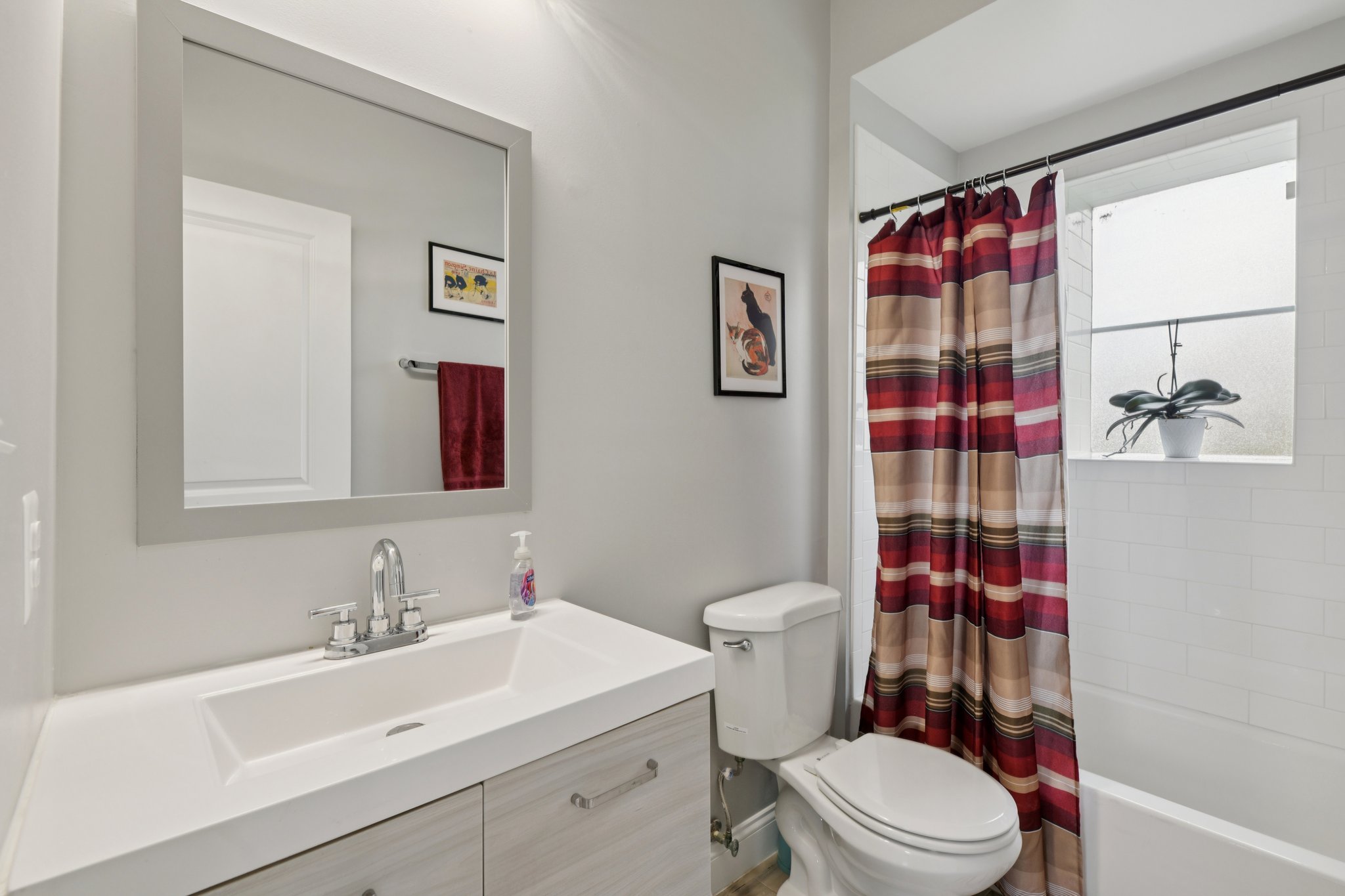 Rockwell Dr-S3103-050.jpg