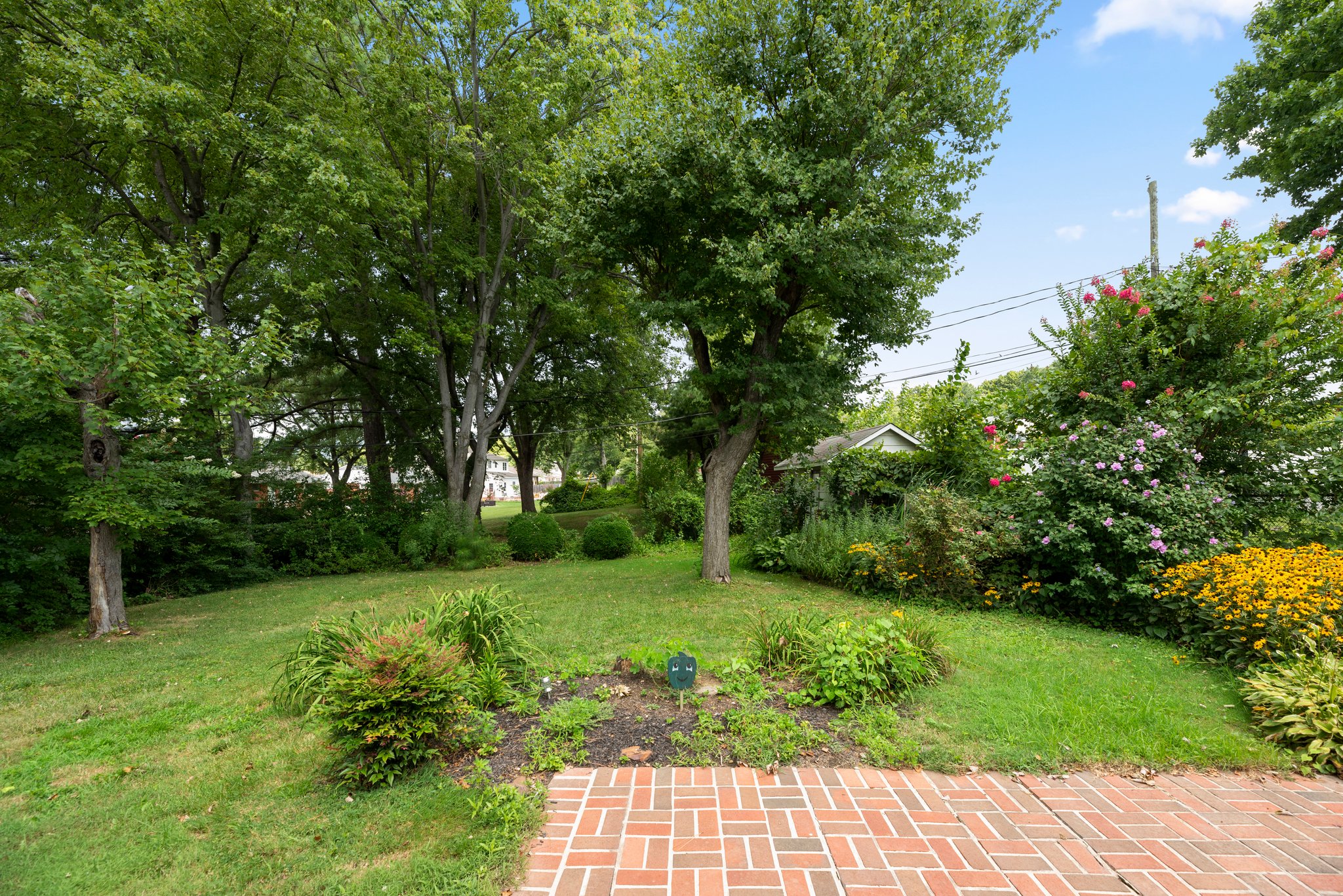 38. Back of house.JPG