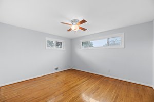 22. Main bedroom.JPG
