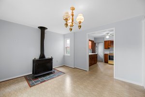 17. Family room.JPG