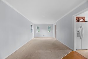 08. Dining room.JPG