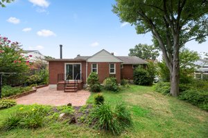 39. Back of house.JPG