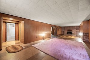 31. Recreation room.JPG