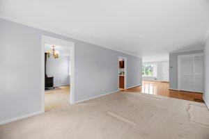 10. Dining room.JPG