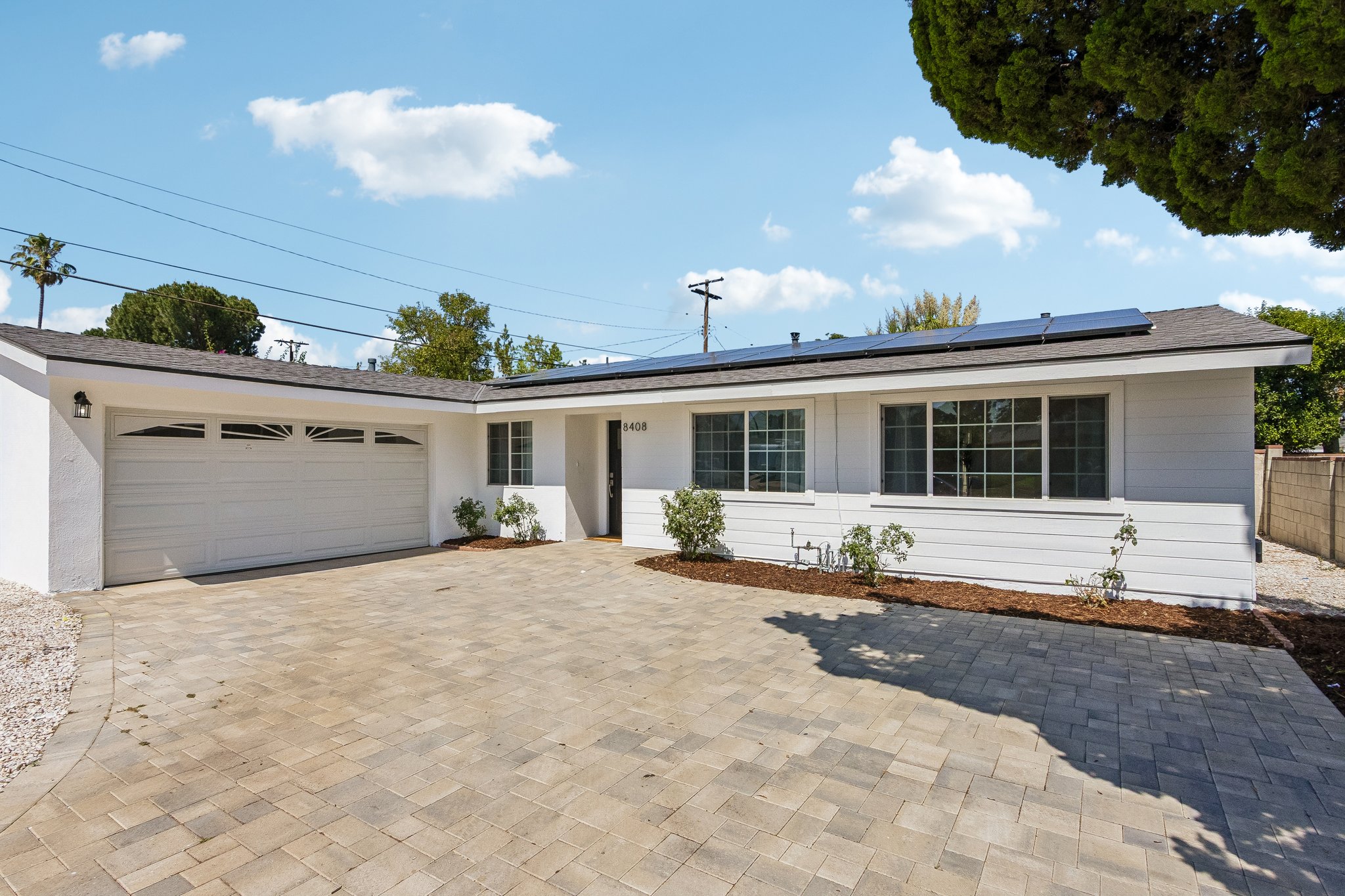 Cozycroft Ave-S2706-002.jpg