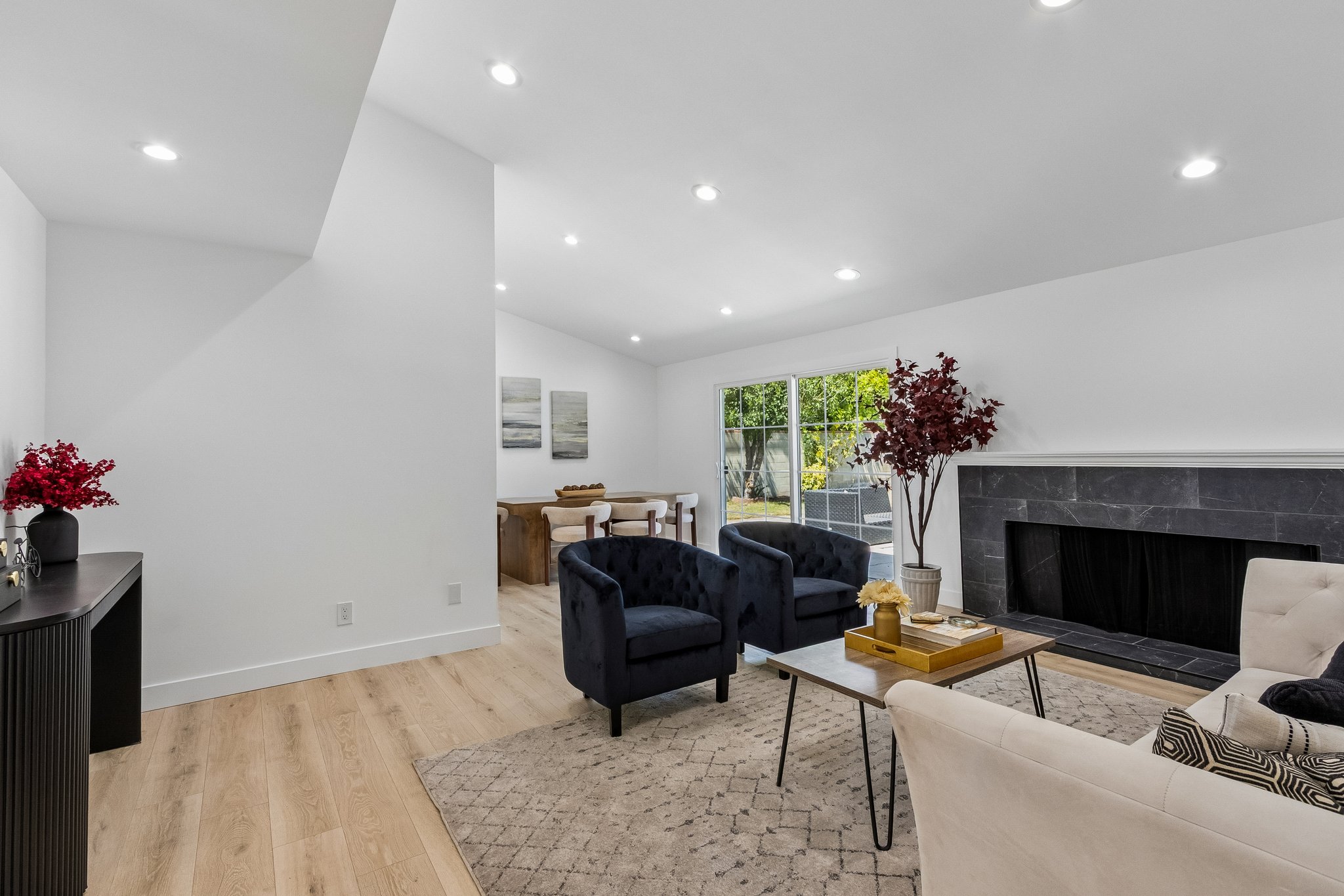 Cozycroft Ave-S2706-006.jpg