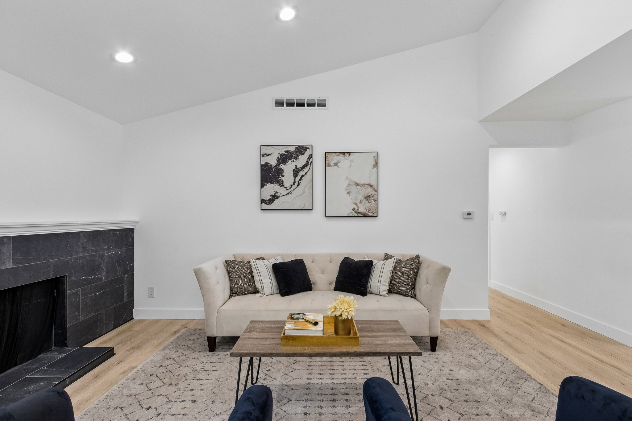 Cozycroft Ave-S2706-007.jpg