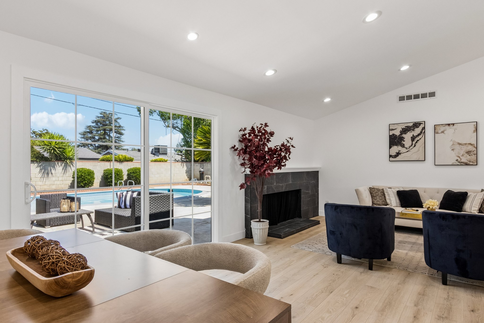 Cozycroft Ave-S2706-012.jpg