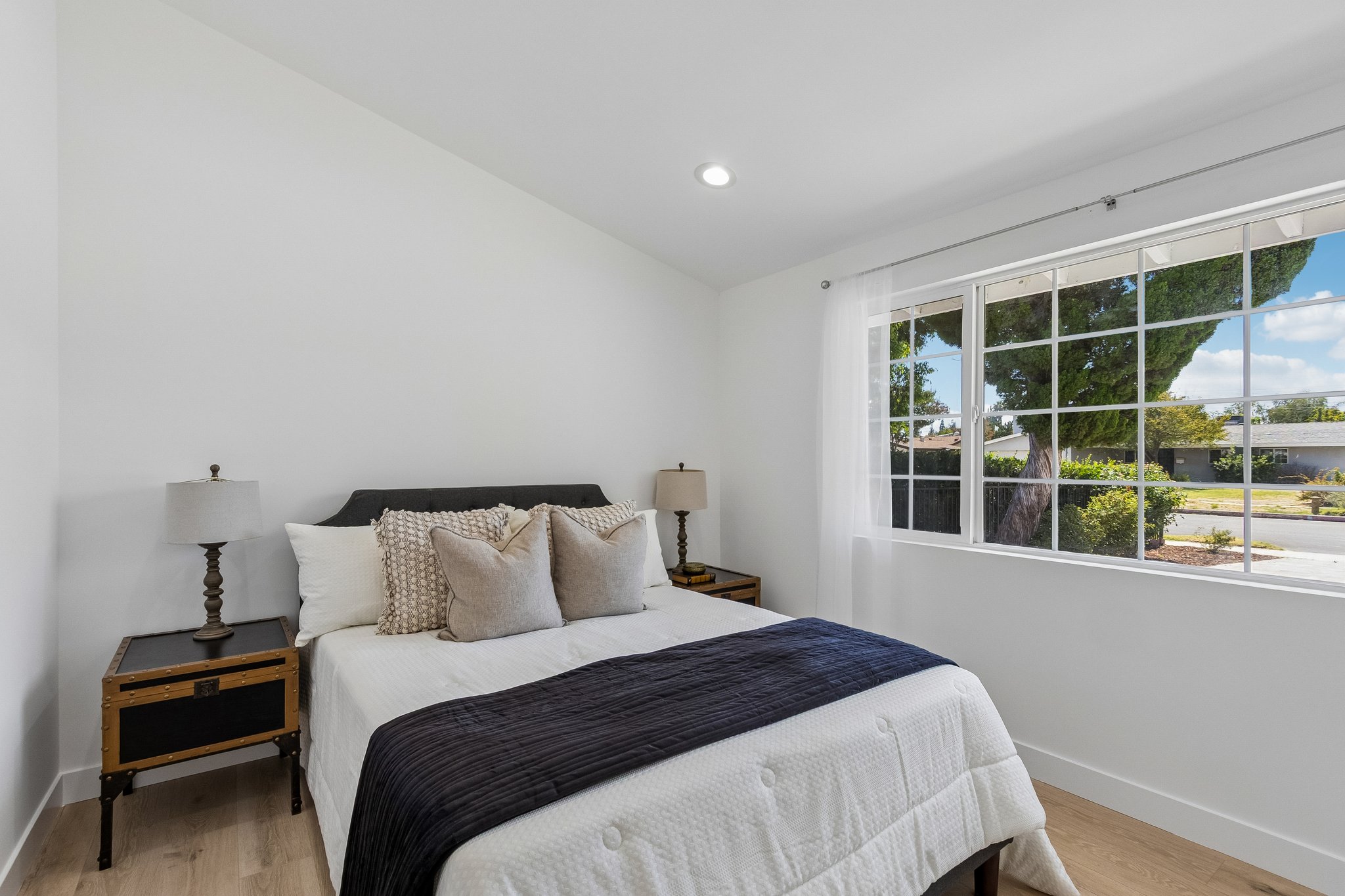 Cozycroft Ave-S2706-026.jpg