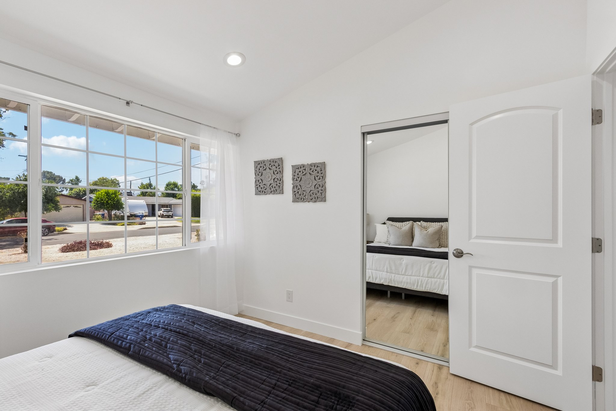 Cozycroft Ave-S2706-028.jpg