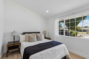 Cozycroft Ave-S2706-026.jpg