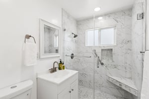 Cozycroft Ave-S2706-033.jpg