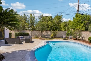 Cozycroft Ave-S2706-037.jpg