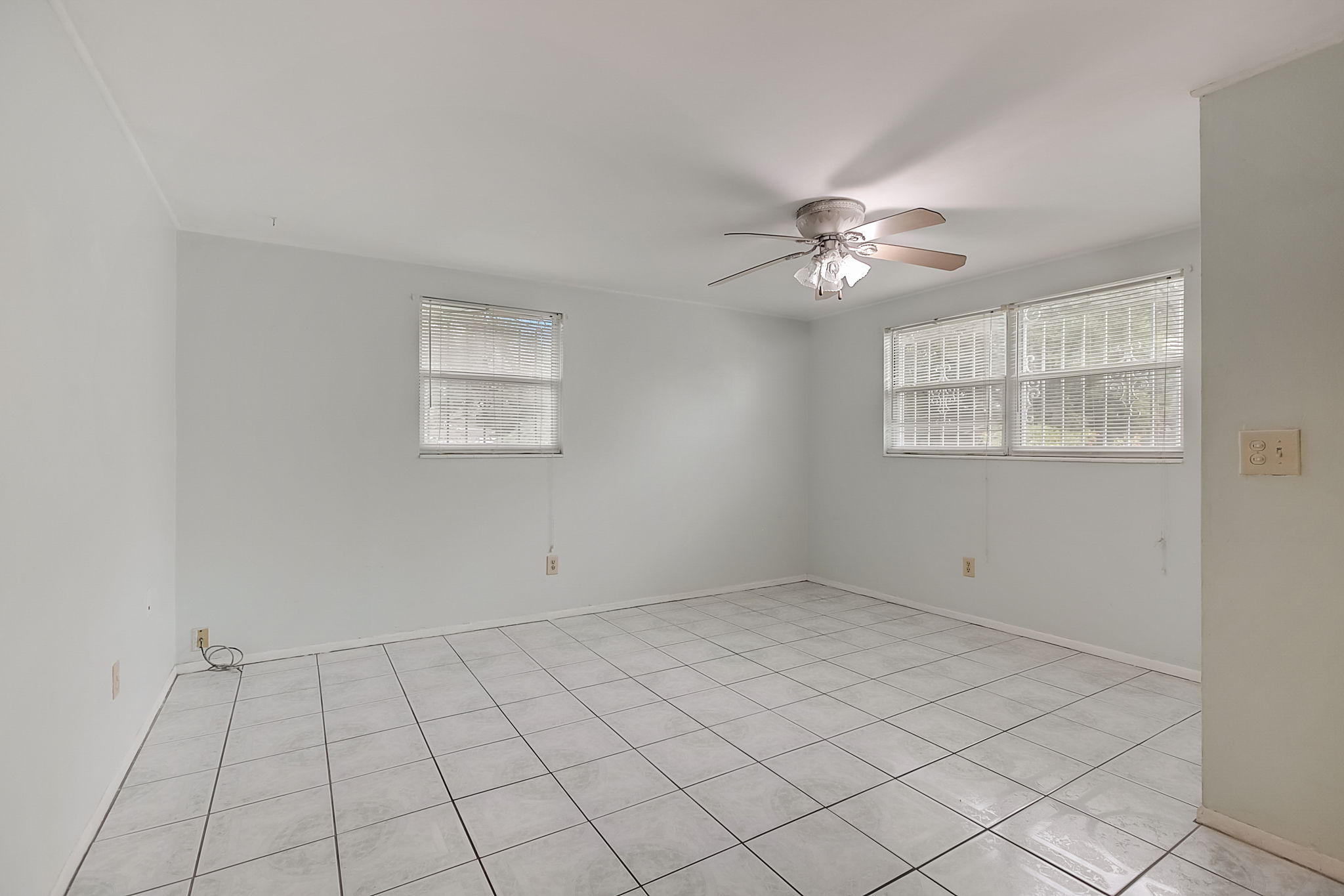 Packwood Ave-009