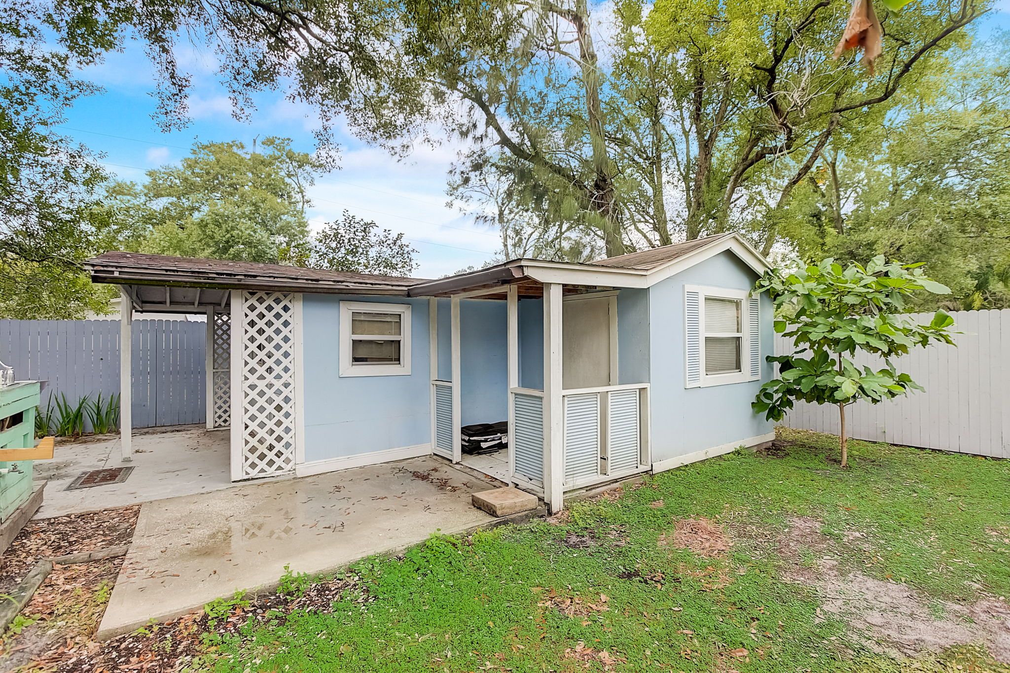 Packwood Ave-035