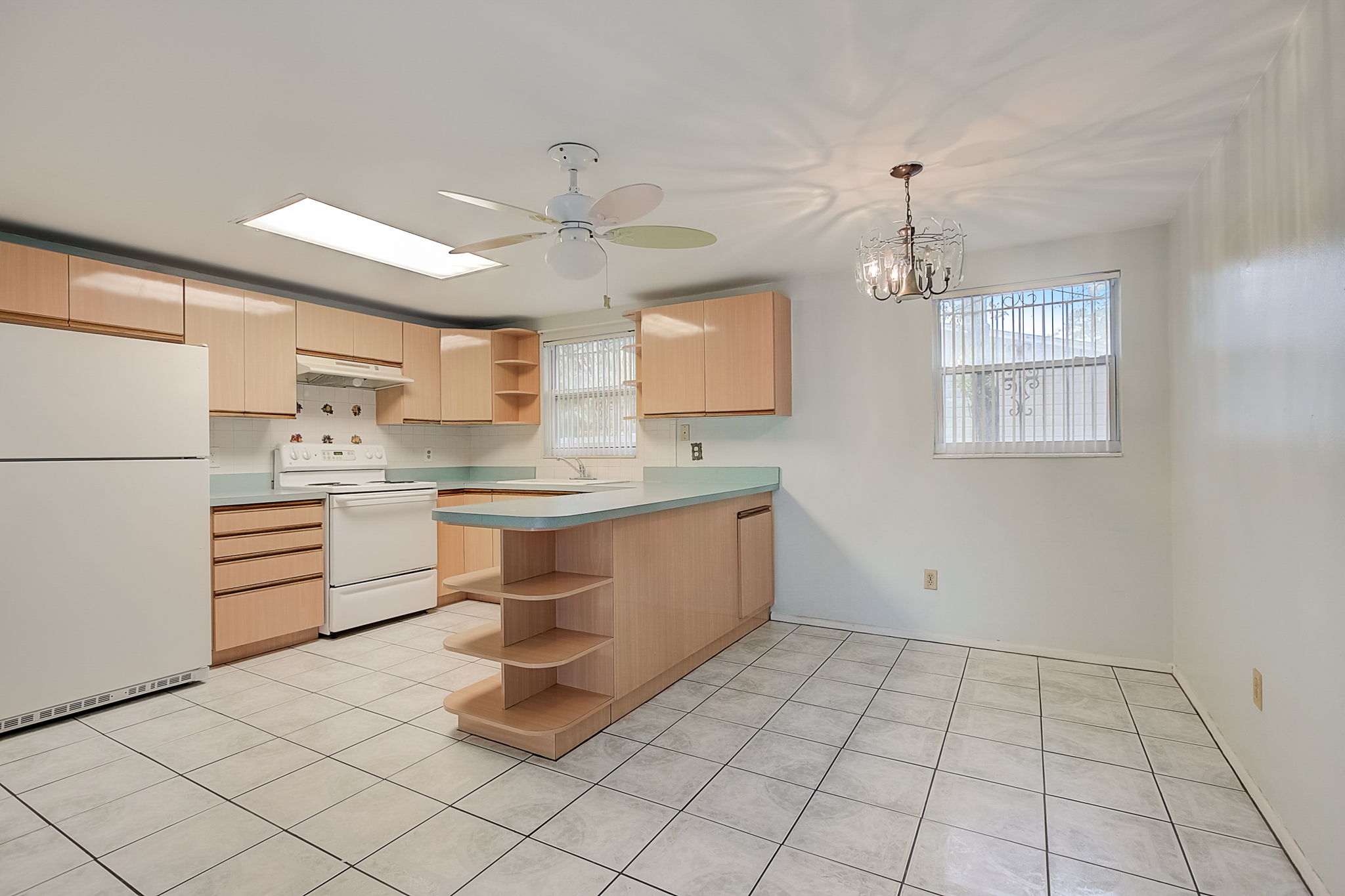 Packwood Ave-013