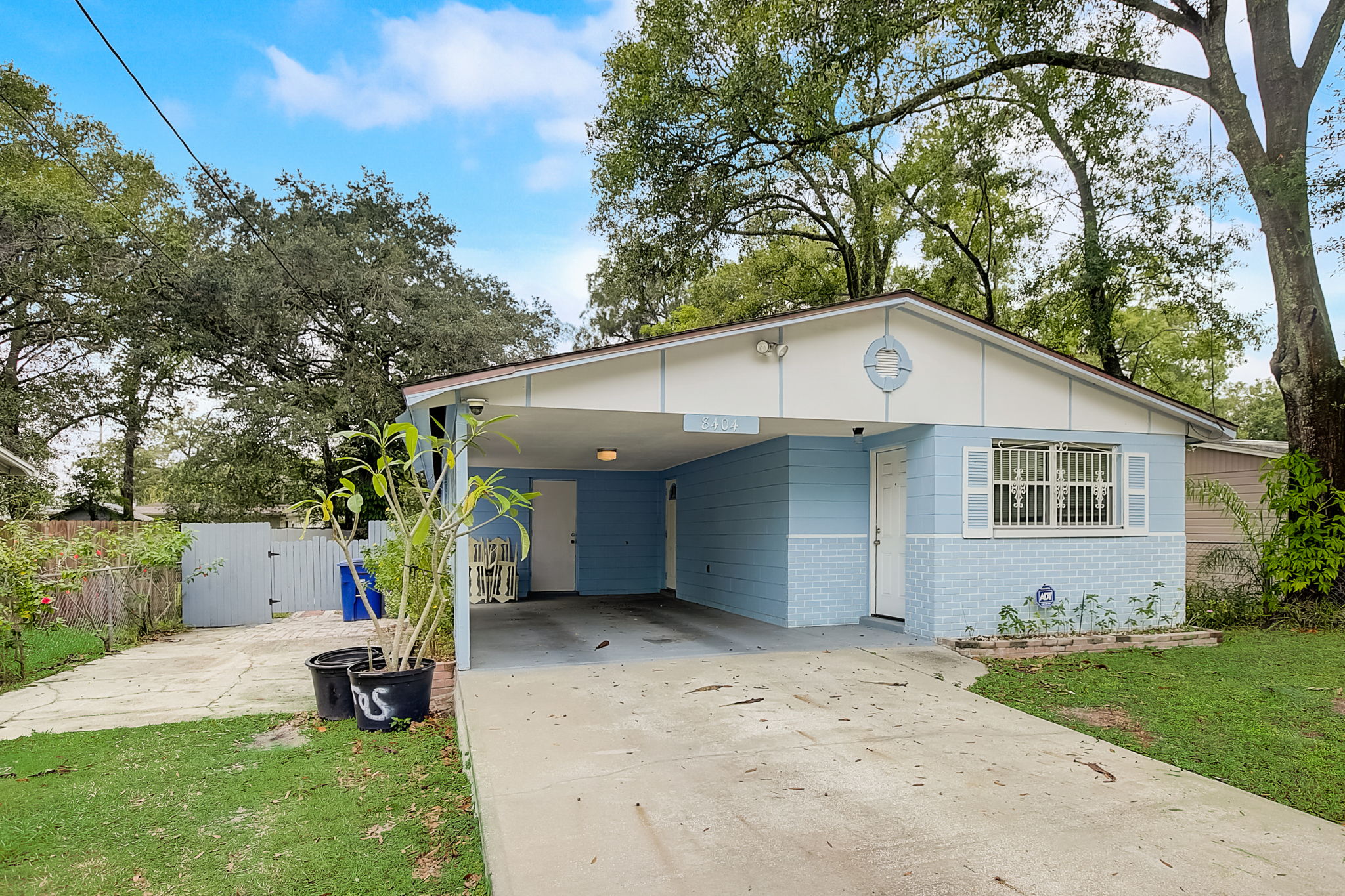 Packwood Ave-004