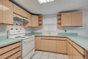 Packwood Ave-017