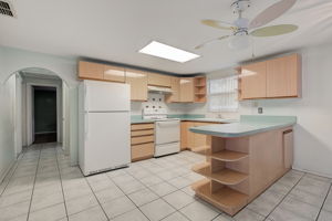 Packwood Ave-016