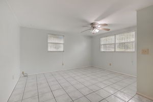 Packwood Ave-009
