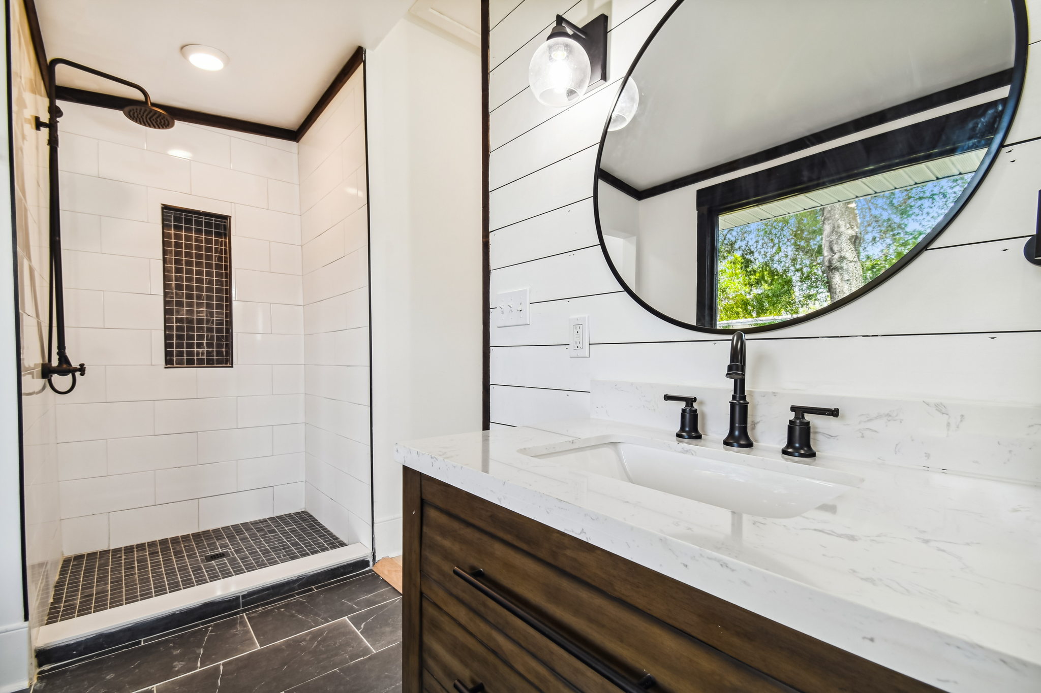 17-8405 N Arden Ave Tampa, FL