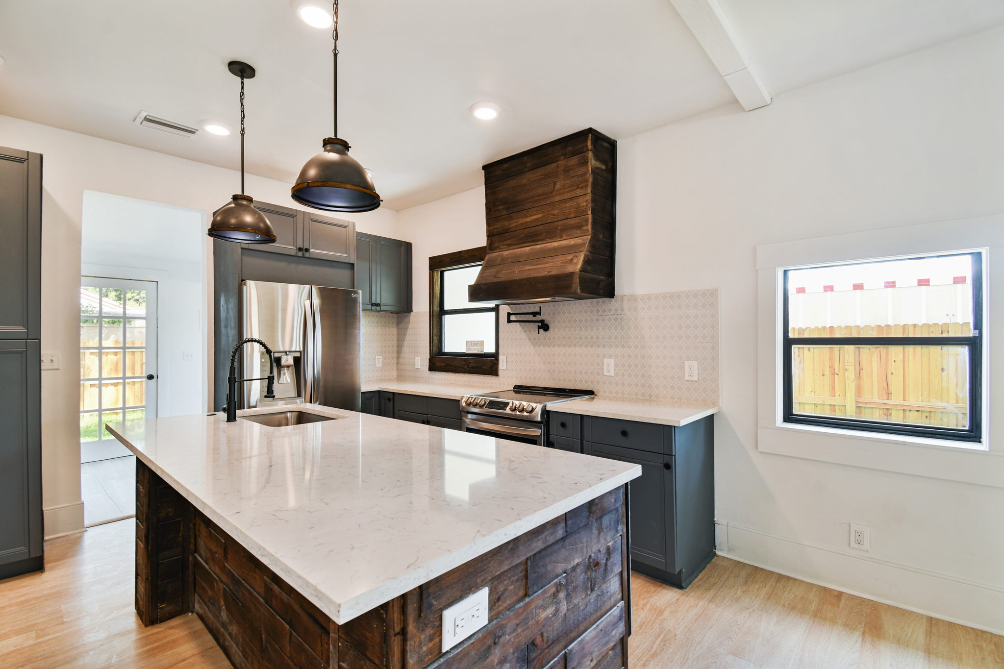 33-8405 N Arden Ave Tampa, FL