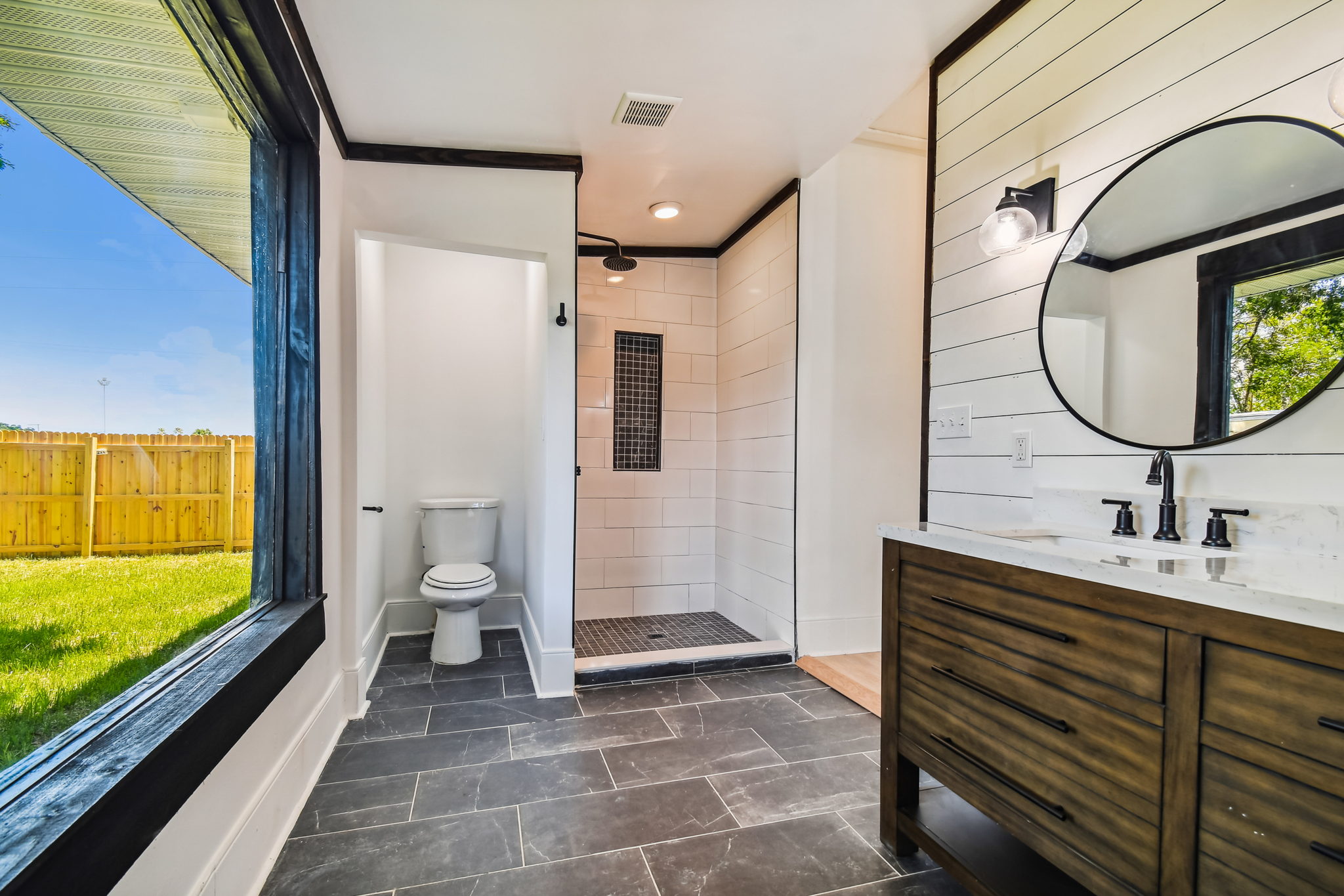 19-8405 N Arden Ave Tampa, FL