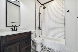 21-8405 N Arden Ave Tampa, FL