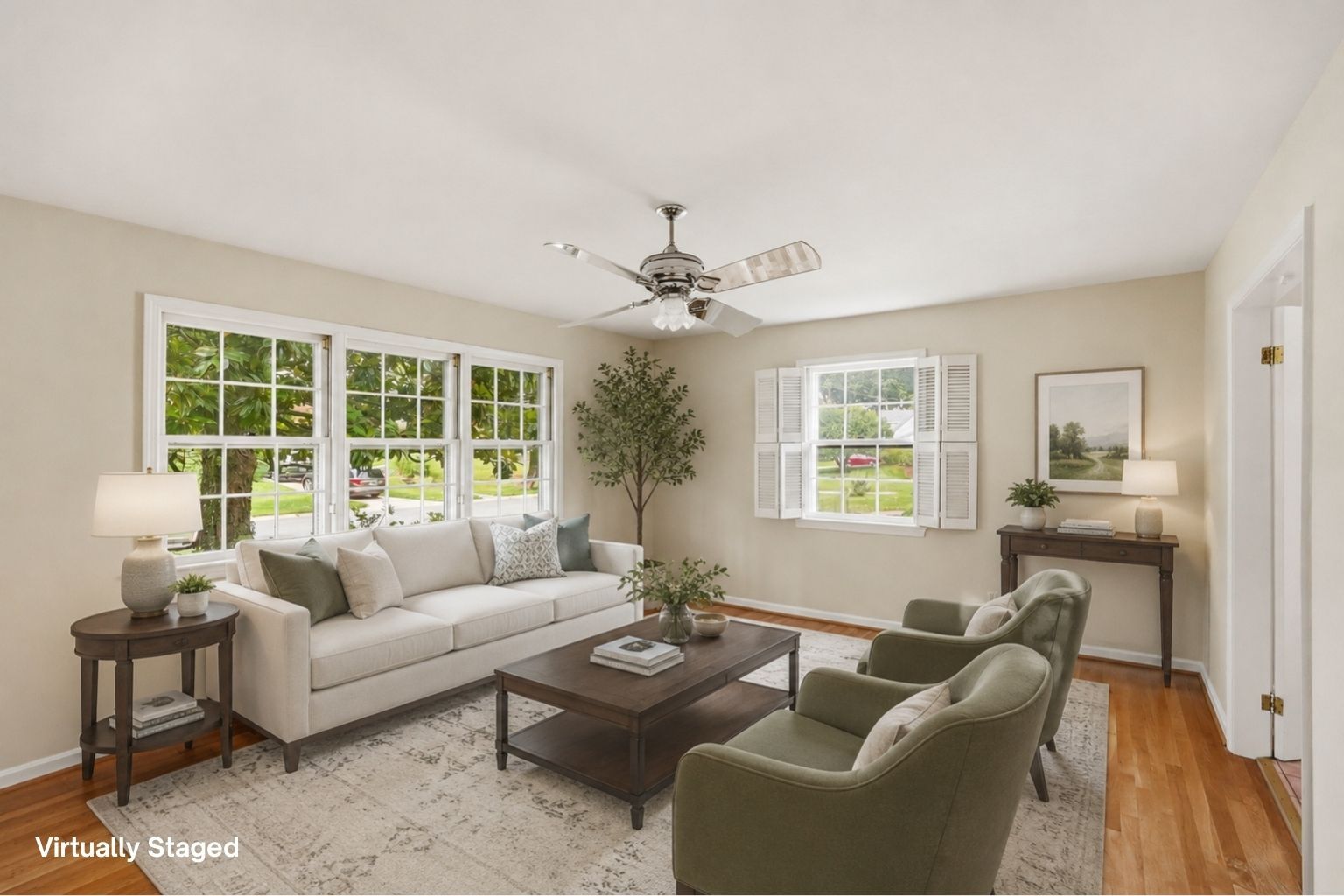 Living Room Leading to Breakfast Area