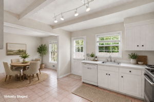 Open Concept Kitchen & Breakfast Area
