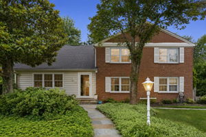 8406 Geneva Mason