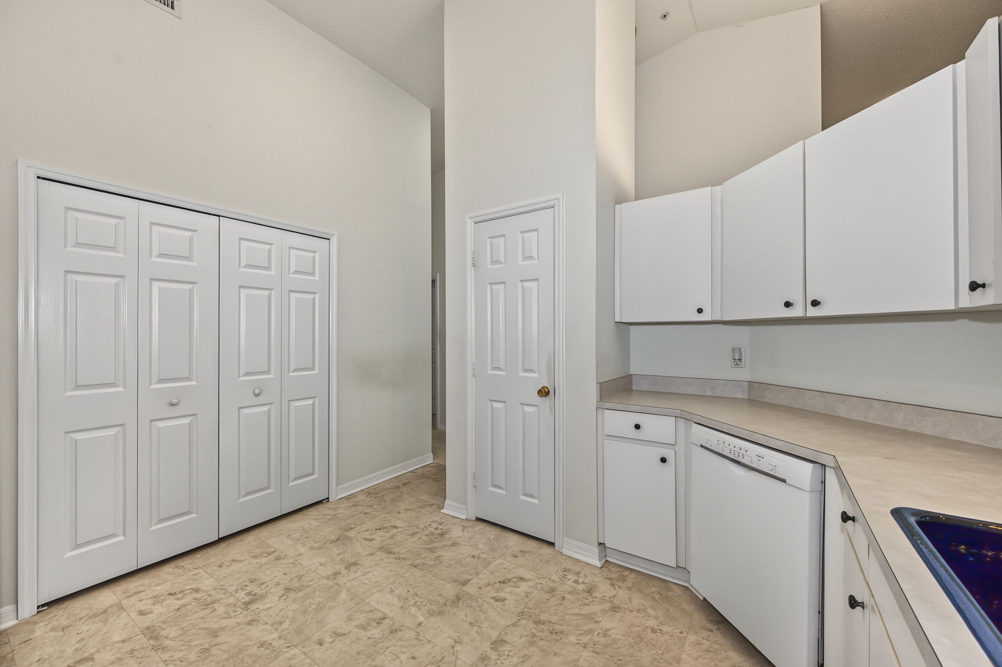 Kitchen 4