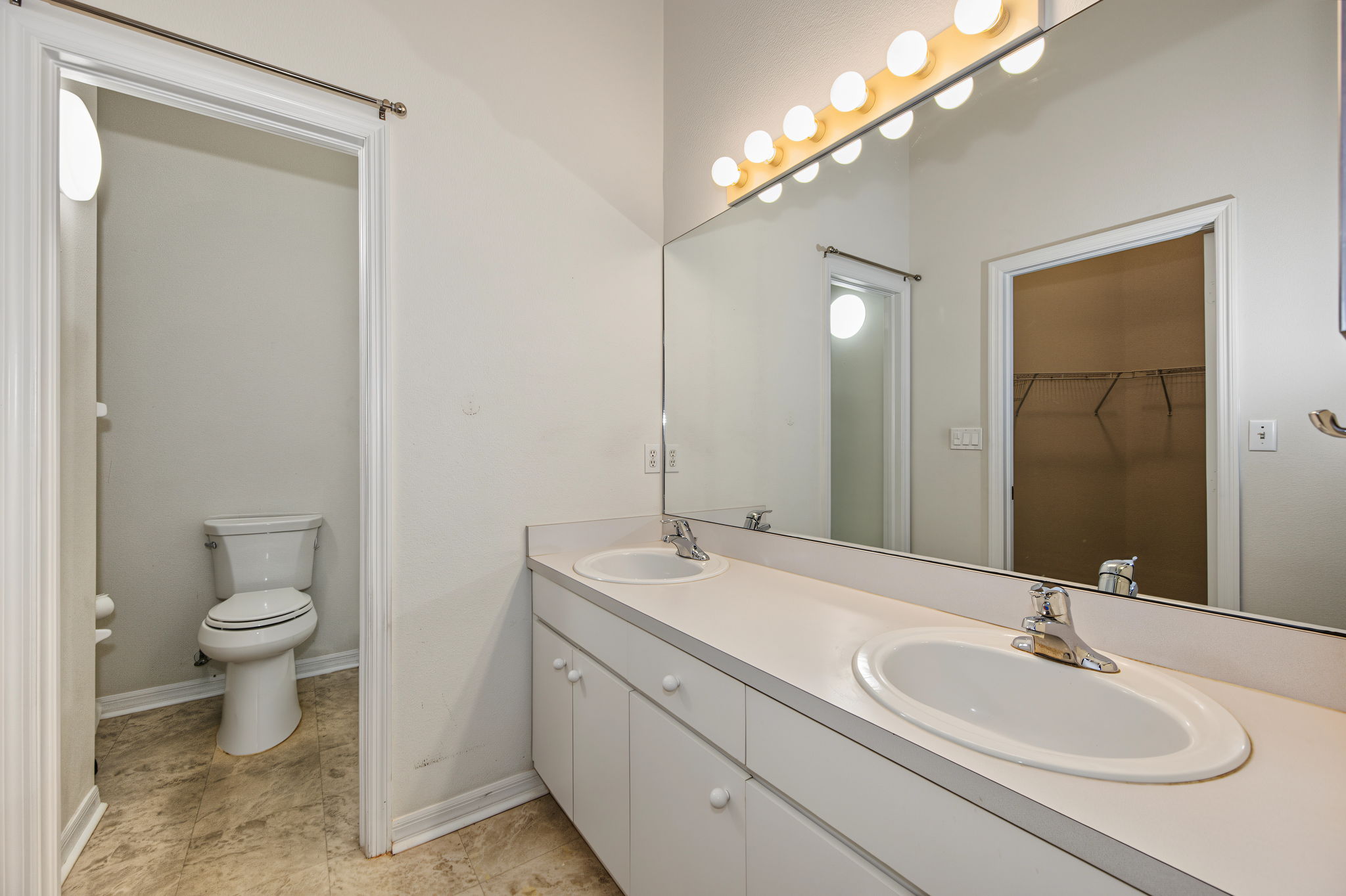 Primary Bathroom 1a