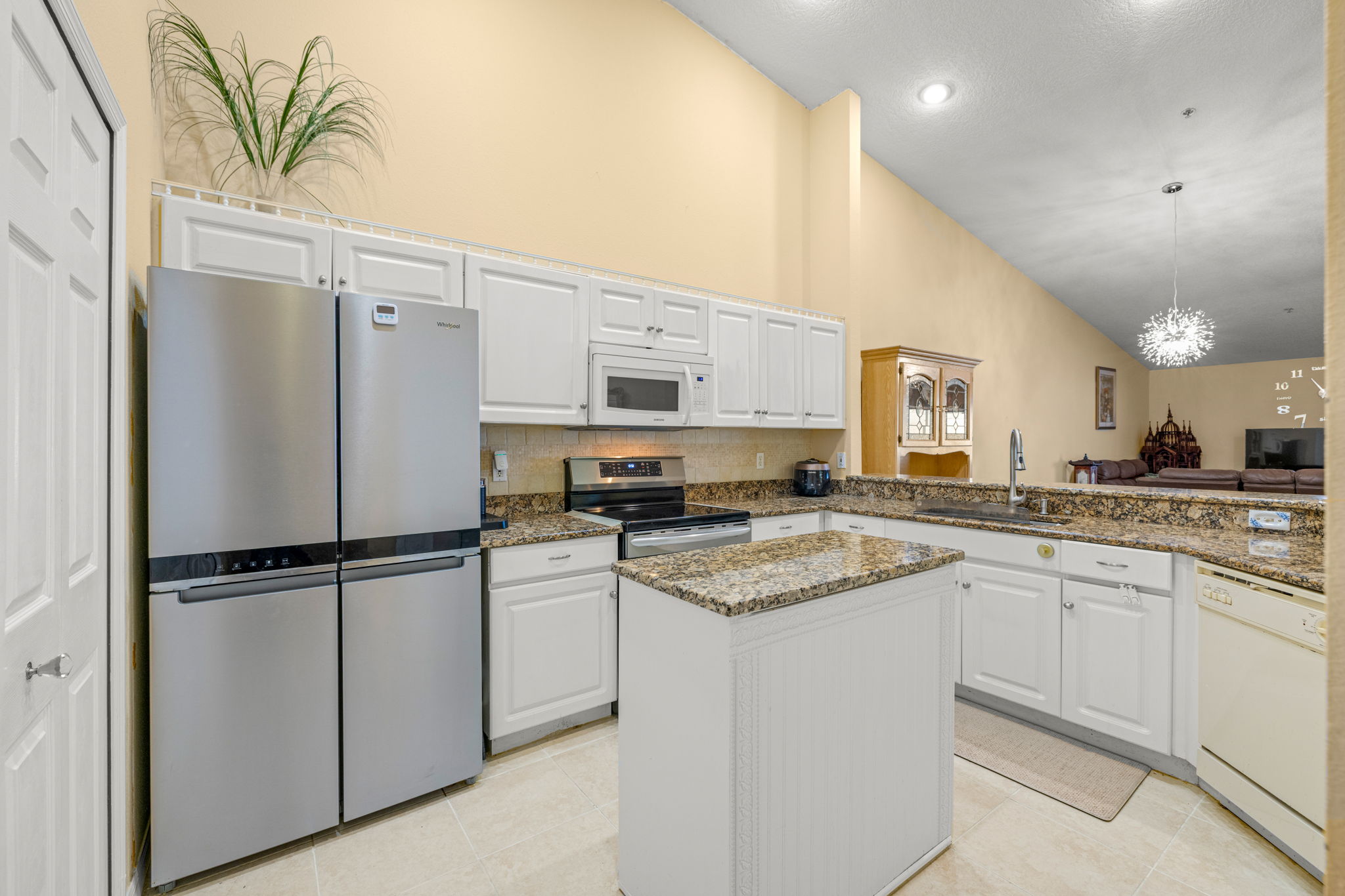 9 - 8408 Terrace Meadows Ct, Temple Terrace, FL 33637