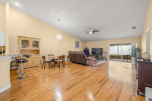 5 - 8408 Terrace Meadows Ct, Temple Terrace, FL 33637