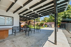 025_F8_8409 La Docena Ln