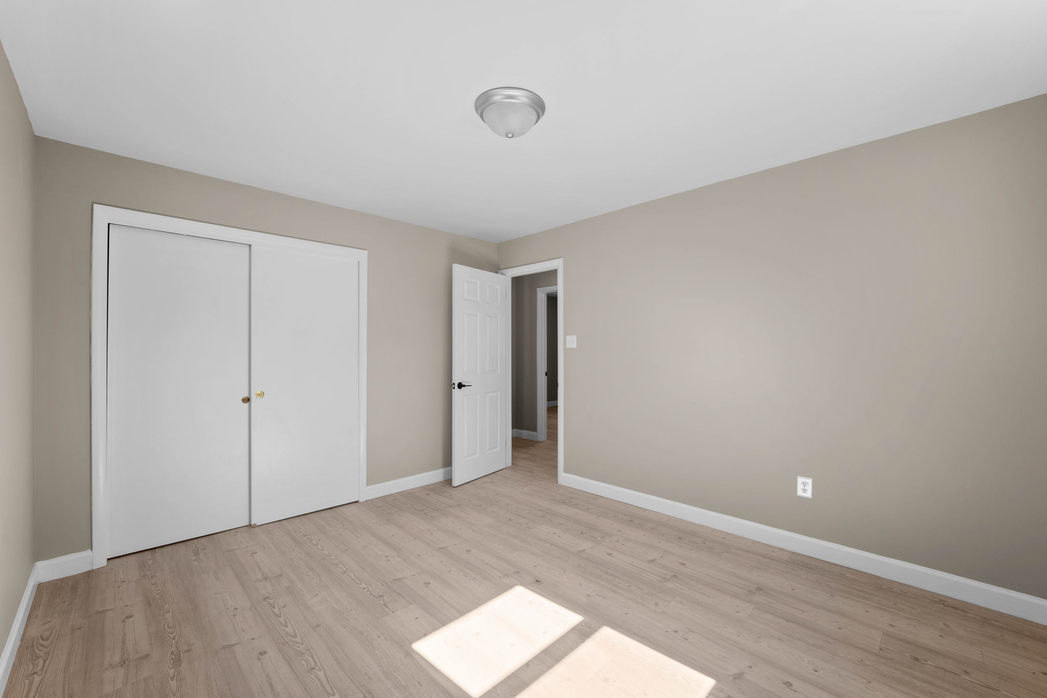 bedroom upper-23