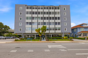  Photo 0