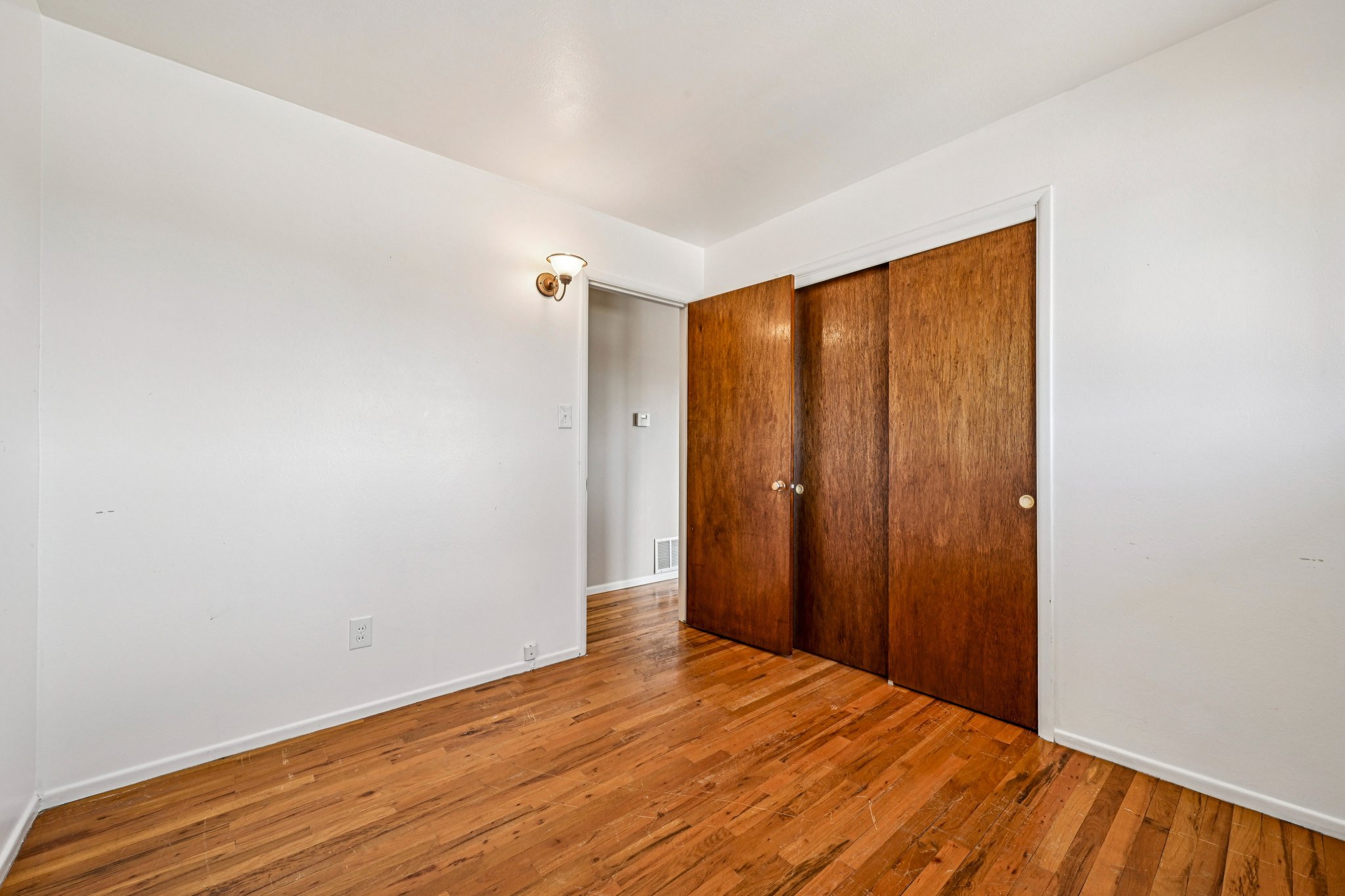 Bronco Rd-S1103-021.jpg