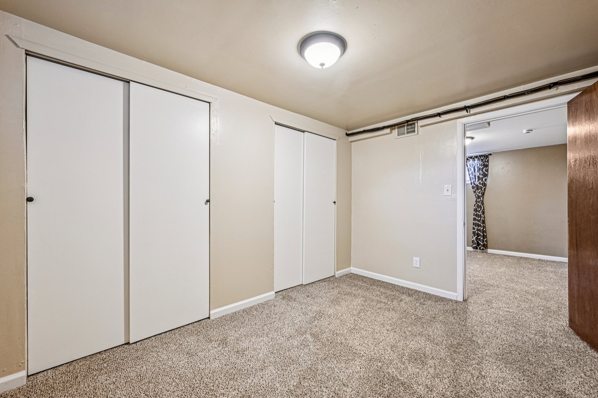 Bronco Rd-S1103-034.jpg