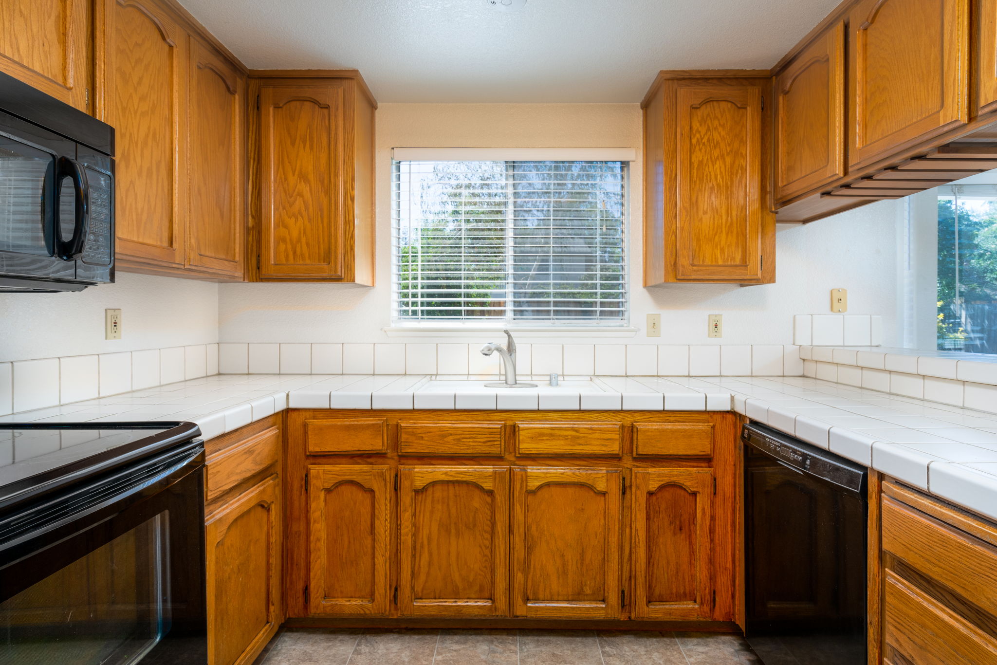  8410 Auberry Drive, Sacramento, CA 95828, US Photo 11